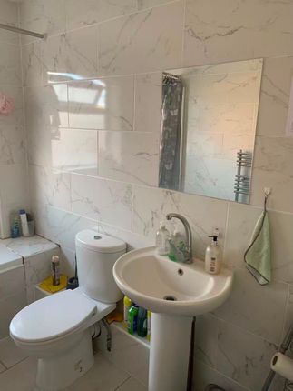 101, Alnwick Road, London photo 4