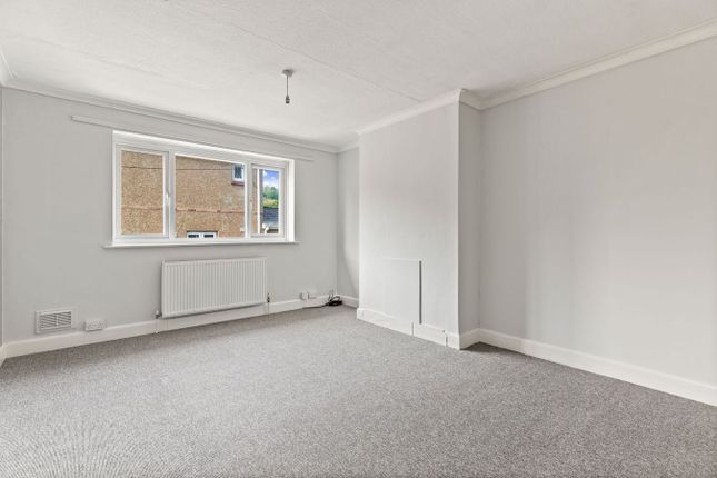 1a, Chilton Way, Dover photo 2