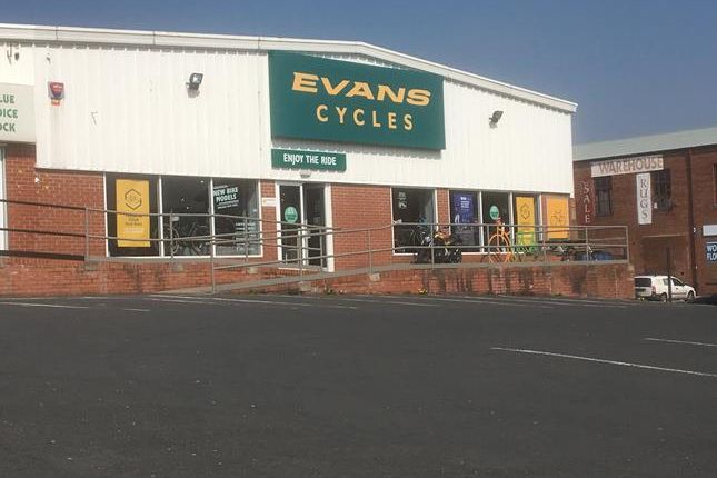 evans cycles macc