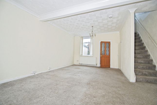 39, William Street, Pontypridd photo 2