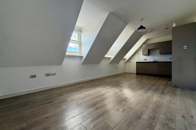 Flat 4, 63, Moulsham Street, Chelmsford photo 3