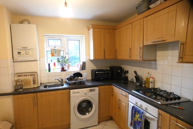 Flat 9 Gore Court, Fryent Way, London photo 2