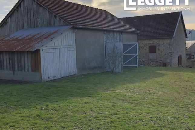 Villa for sale in Bussière-Dunoise, Creuse, Nouvelle-Aquitaine