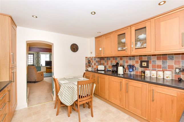 Warehorne Road Hamstreet, Ashford photo 3