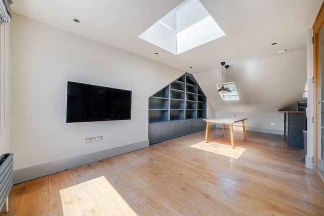 Flat D, 65, East Dulwich Grove, London photo 3