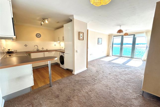 14, Smoke House Quay, MILFORD HAVEN photo 4