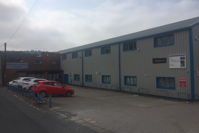Office to let in Briar Rhydding, Baildon