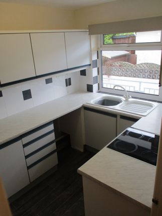 7 Brimlands Court, New Road, Brixham, Devon photo 3