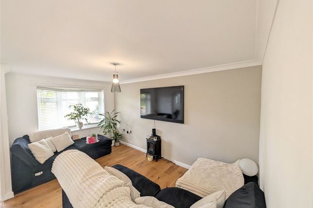 34, Forge Valley Way, Wolverhampton photo 2