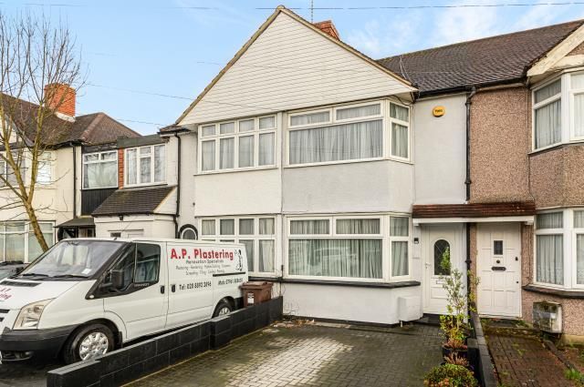 Terraced house to rent in Camrose Avenue, Feltham