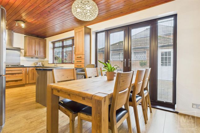 2 Elm Road, Warrington photo 4