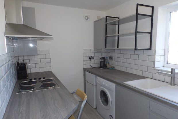 Thumbnail Flat to rent in Coombs Road, Halesowen
