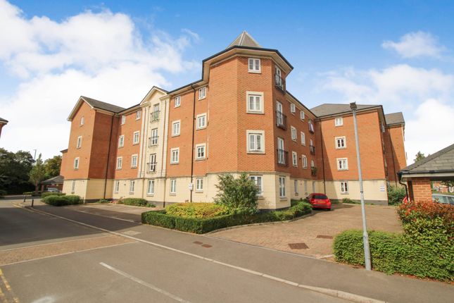 Thumbnail Flat to rent in Brunel Crescent, Swindon