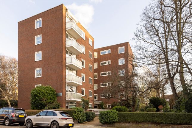 Flat for sale in Melbury Road, Holland Park, London