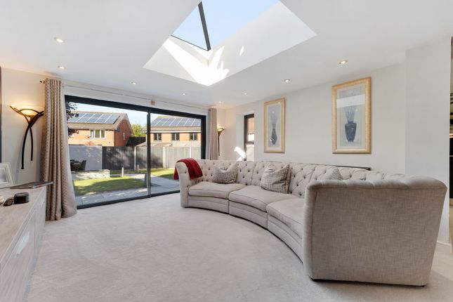21 Pilgrims Way, Runcorn photo 2