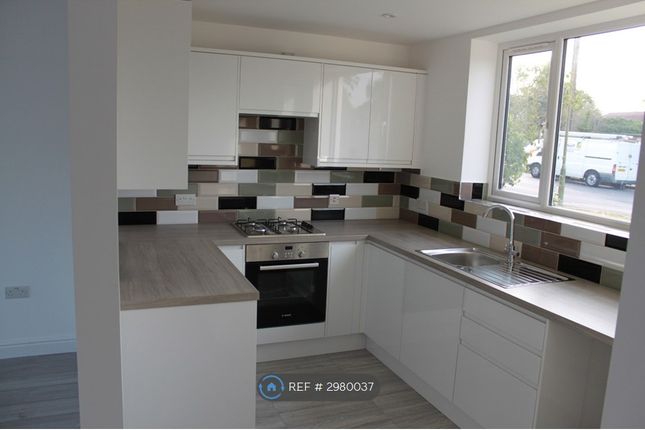 Elizabeth Road, Bishop's Stortford photo 4