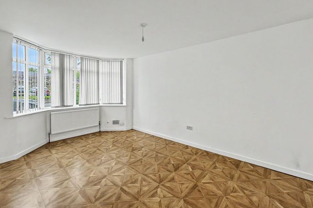 82 Heys Road, Manchester photo 4