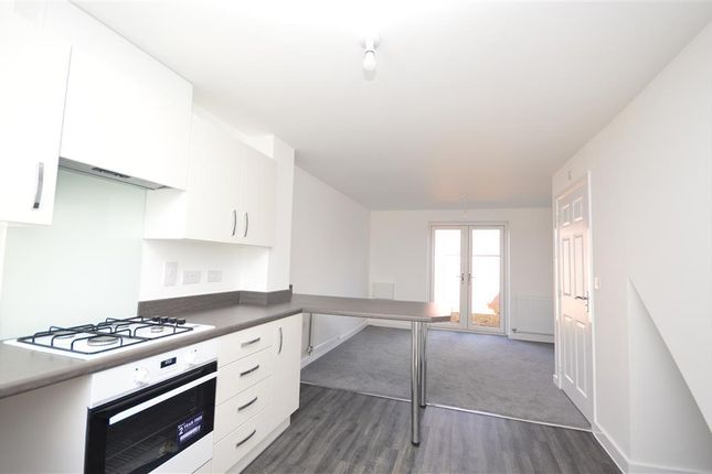 29, Corby photo 2