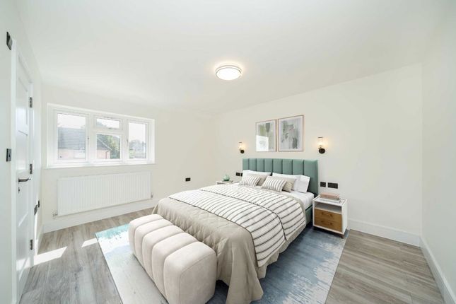72, Ingleway, London photo 4