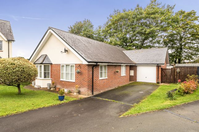 3-bed bungalow on Maes Y Ddawns, Welshpool, £299,950