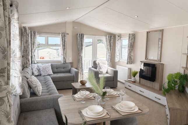 2-bed caravan on West Mersea Holiday Park, Seaview Avenue, Colchester, £68,995