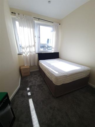 Vista Building, 322, Calderwood Street, London photo 3