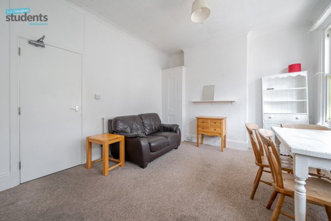 3-bed terraced on FFF, 13, Abbey Road, Brighton, £2,000/mo