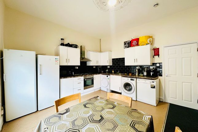 Room 2, 47a Radford Road, Nottingham photo 5