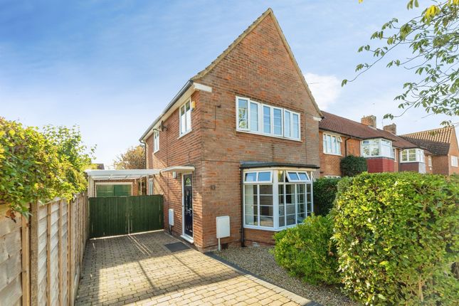 3-bed terraced on Newfields, Welwyn Garden City, £575,000