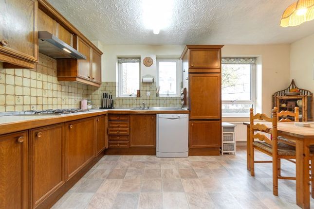 9, Abinger Mews, London photo 4