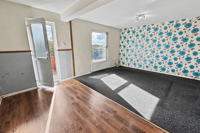 36 Highland Terrace, Cullompton photo 2