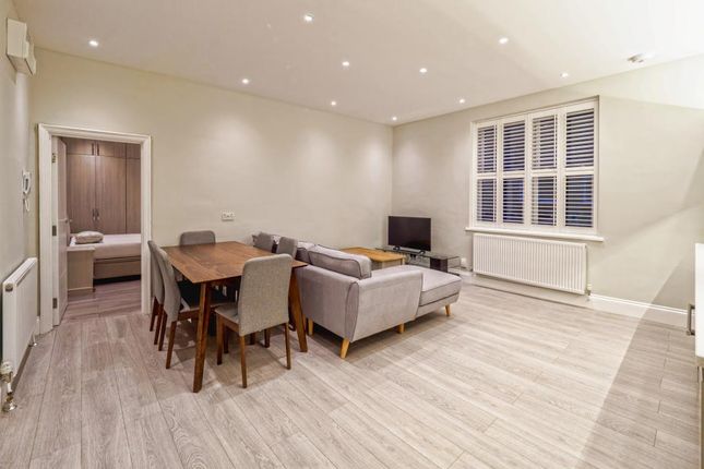 Thumbnail Flat for sale in The Heights NW3,