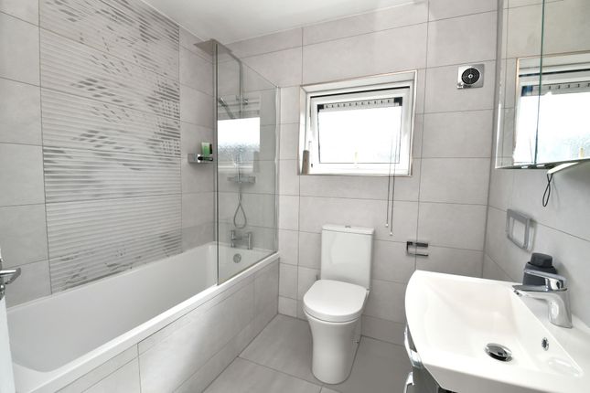 109 Hurst Street, Leigh photo 3