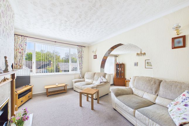 21, Troutbeck Grove, St Helens photo 4