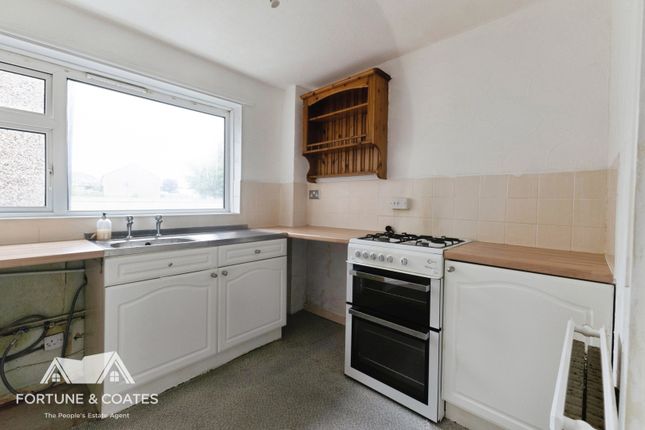 66, Tithelands, Harlow photo 4
