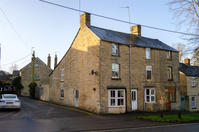 Thumbnail End terrace house for sale in London Road, Chipping Norton