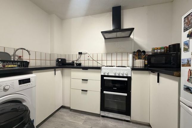 Albany Court, Luton photo 2