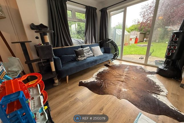 Coombe Rise, Oadby, Leicester photo 2