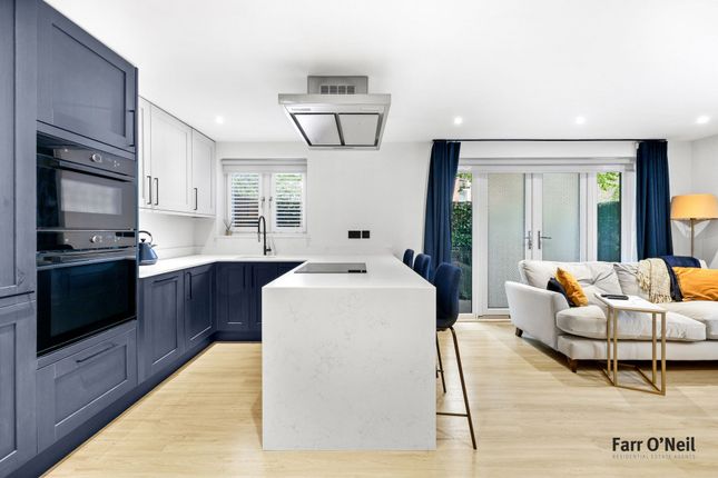Flat 2 Bancroft Court 1-3, Epping New Road, Buckhurst Hill photo 2
