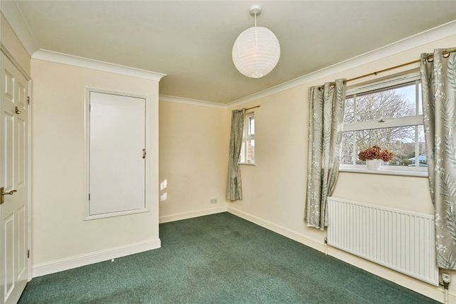 33, Birch Gardens, Isle of Wight photo 4
