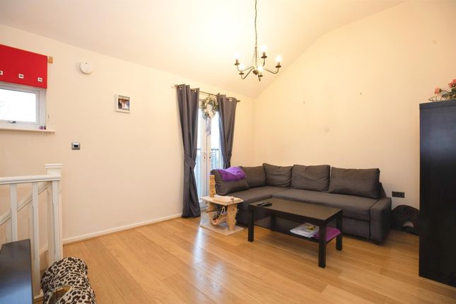 Flat for sale in Follager Road, Rugby