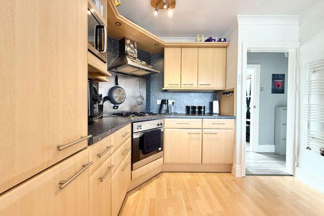 Hillside Court,Flat 7, Lightwoods Road, Stourbridge photo 4