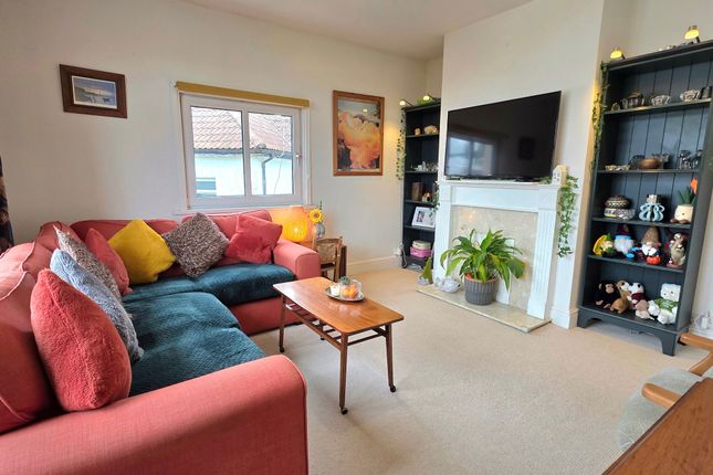 46 Cleveland Road, Torquay photo 2