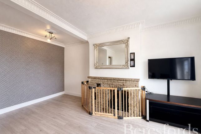 126A,, Hornchurch Road, Hornchurch photo 4