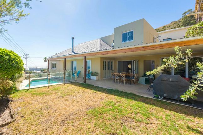 Detached house for sale in Ocean View Drive, Atlantic Seaboard, Western Cape