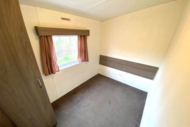 Bungalow to rent in Boat Lane, Nottingham
