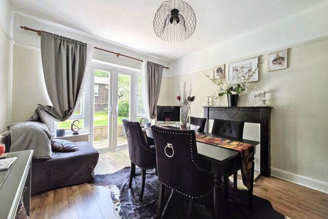 2 Green Lane, Tadworth photo 5