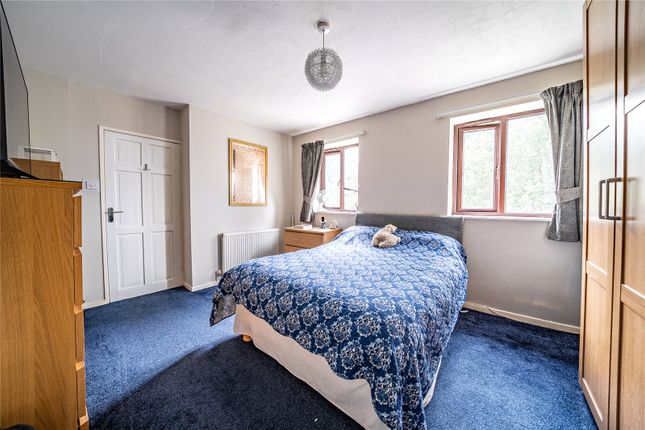 78, Fir Tree Approach, West Yorkshire photo 4