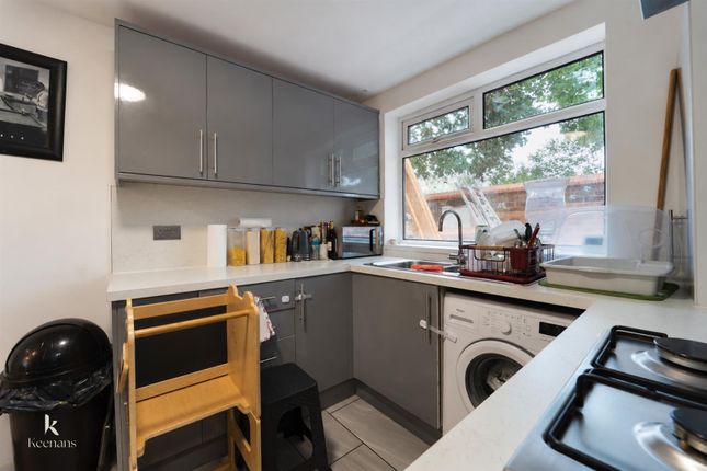 19, Ukraine Road, Salford photo 4
