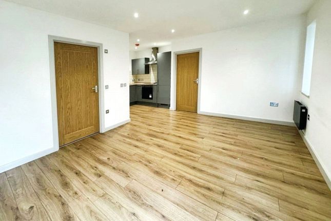 Apt 10